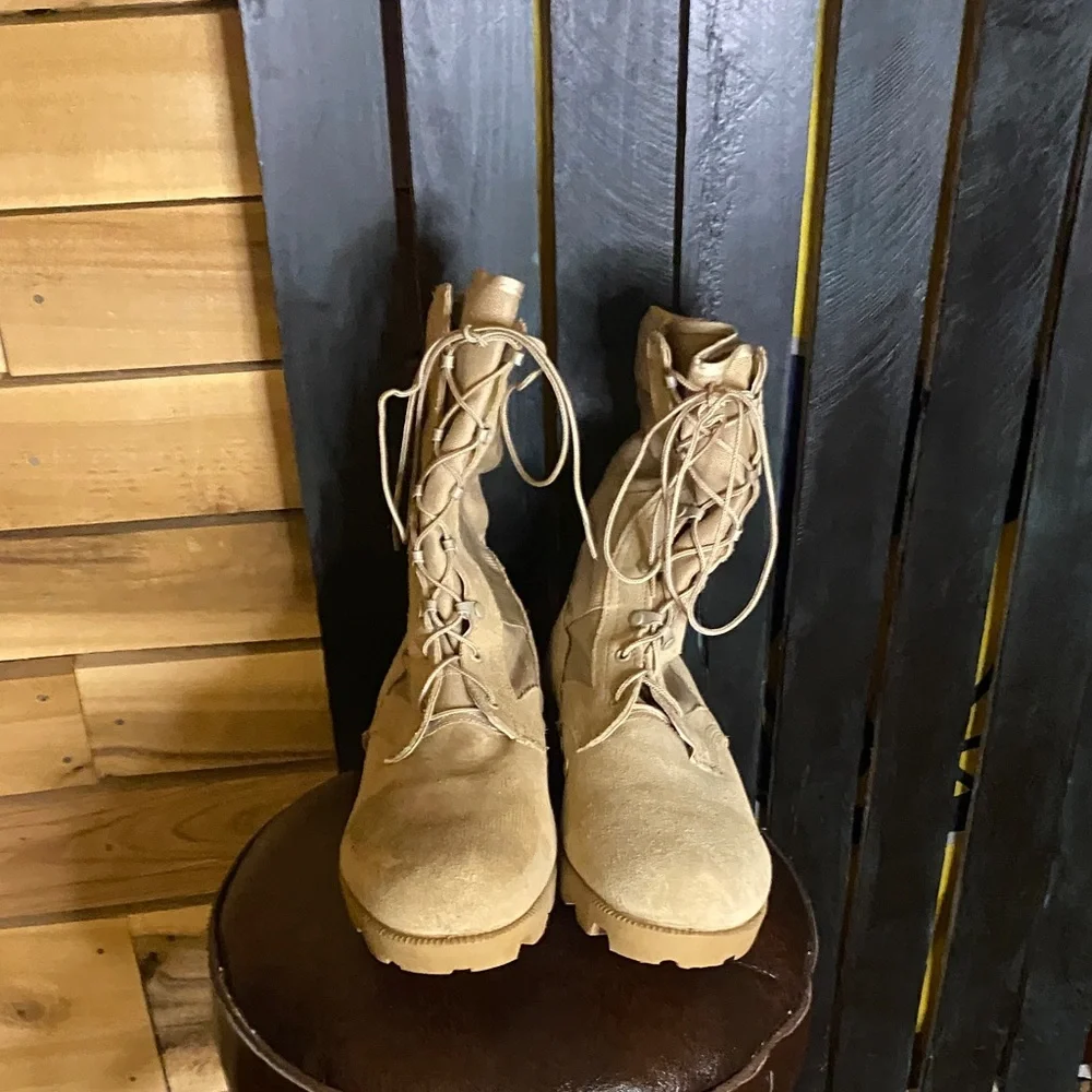 Wellco T130 Tan Hot Weather Lace-Up Jungle Boots size 12W (wide)